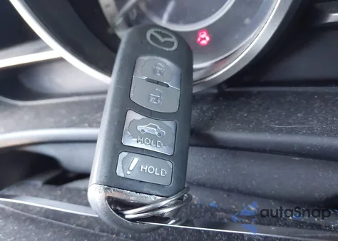 2014 Mazda Mazda3 I Sport из США, поврежденный, VIN JM1BM1U77E1166558